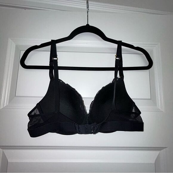 LIVELY Lace Padded Wireless Bra - Picture 3 of 4